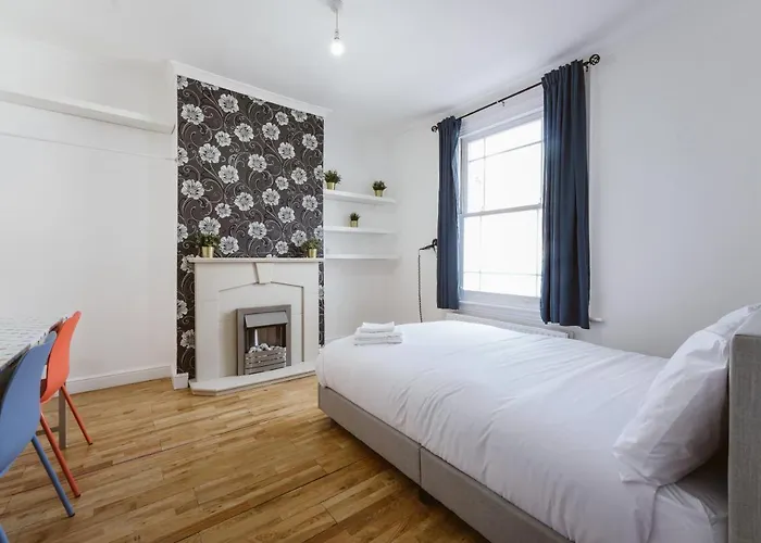 Great Rooms In Stepney Green Station - 12